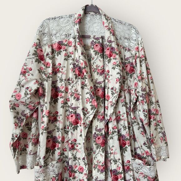 VTG Victorias Secret Size Medium/large gold label Robe Ivory floral pockets Belt - Picture 2 of 7